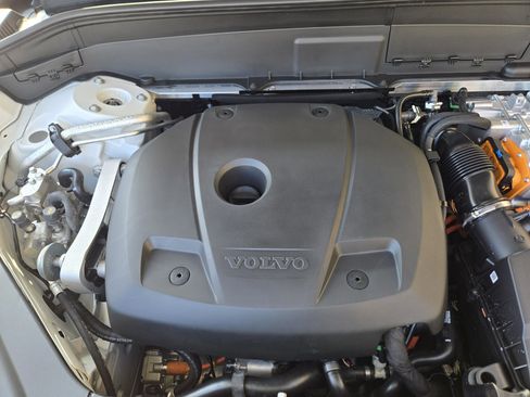 New 2026 Volvo XC90 T8 Ultra w/ Protection Package Premier image 29