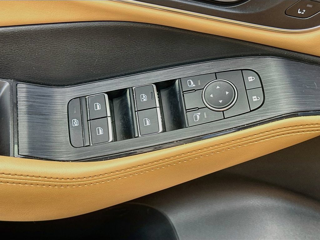 Used 2023 Nissan Rogue Platinum w/ Platinum Premium Package FWD image 18