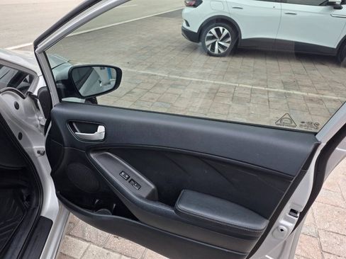 Used 2017 Kia Forte LX w/ LX Popular Package FWD image 21