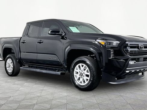 Used 2026 Toyota Tacoma SR5 RWD image 3