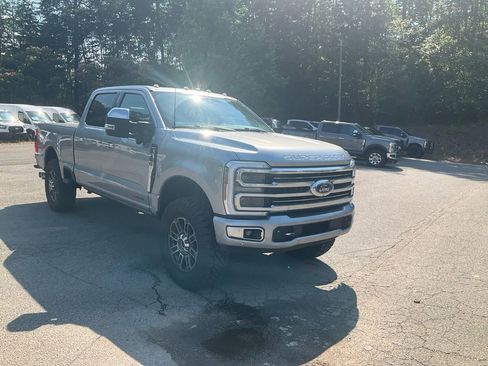 Used 2024 Ford F350 Limited w/ FX4 Off-Road Package AWD/4WD image 3
