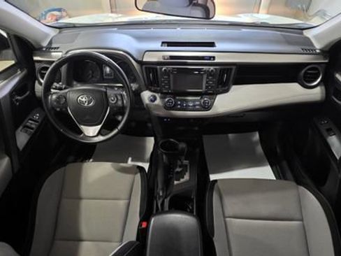 Used 2018 Toyota RAV4 XLE image 29