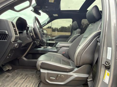 Used 2020 Ford F150 Raptor w/ Equipment Group 802A Luxury AWD/4WD image 18
