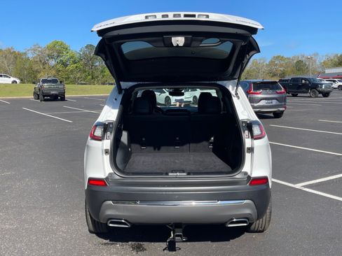 Used 2022 Jeep Cherokee Limited image 16