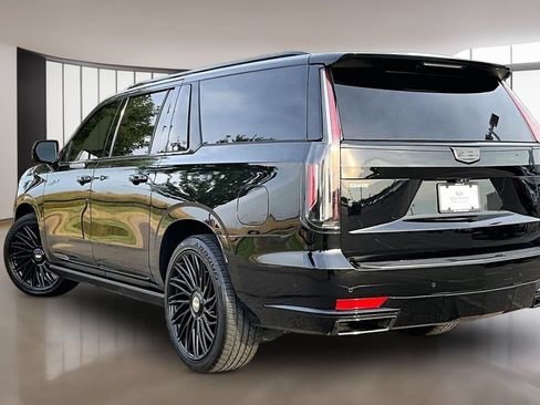 Used 2021 Cadillac Escalade ESV Sport w/ Driver Assist Tech Package AWD/4WD image 12