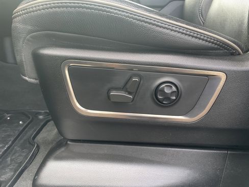 Used 2021 RAM 1500 Limited w/ Night Edition image 38