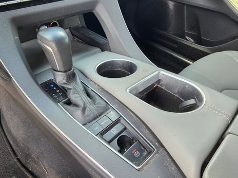 Used 2019 Toyota Avalon XLE w/ Carpet Mat Package FWD image 16