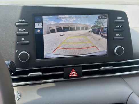 Used 2026 Hyundai Elantra SEL Sport FWD image 11