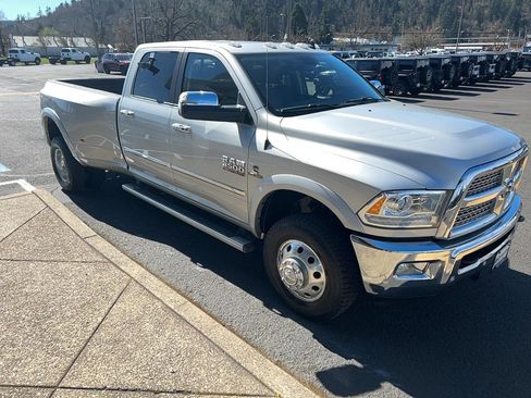 Used 2016 RAM 3500 Laramie image 6