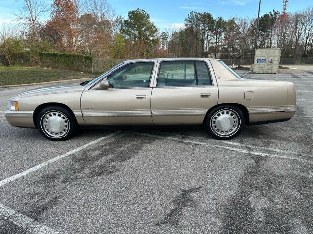Used 1998 Cadillac De Ville FWD image 8