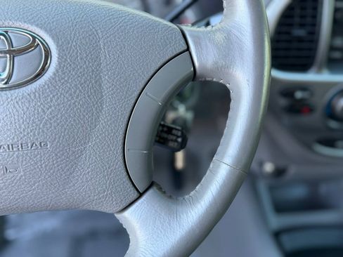 Used 2004 Toyota Sequoia Limited RWD image 18