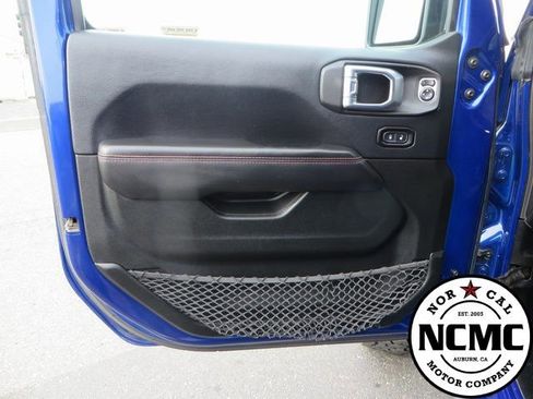 Used 2018 Jeep Wrangler Unlimited Rubicon image 16