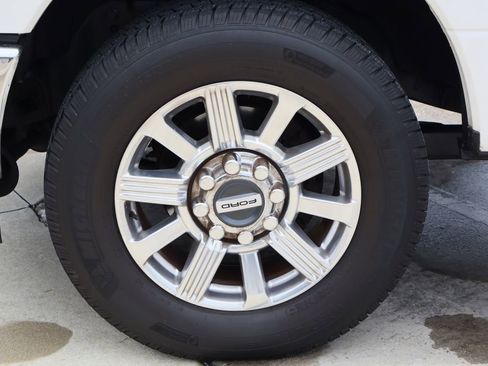 Used 2019 Ford F250 Lariat w/ Lariat Ultimate Package image 30