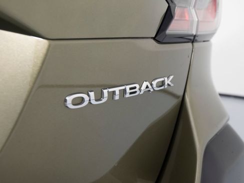 Used 2025 Subaru Outback Premium AWD/4WD image 39
