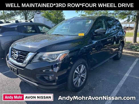 Used 2020 Nissan Pathfinder SL AWD/4WD image 2