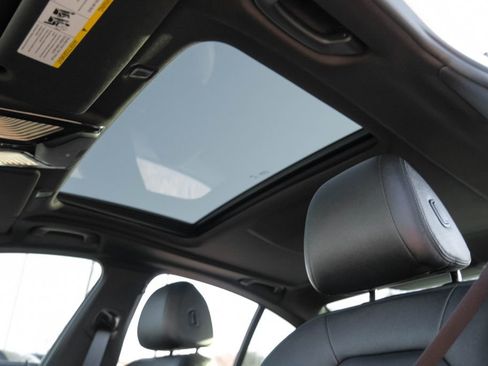 Used 2019 BMW 530i xDrive image 22