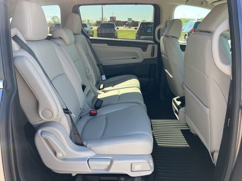 New 2026 Honda Odyssey EX-L image 25