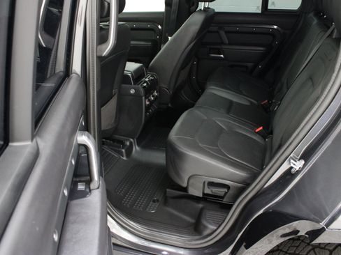 Used 2025 Land Rover Defender 130 Outbound AWD/4WD image 31