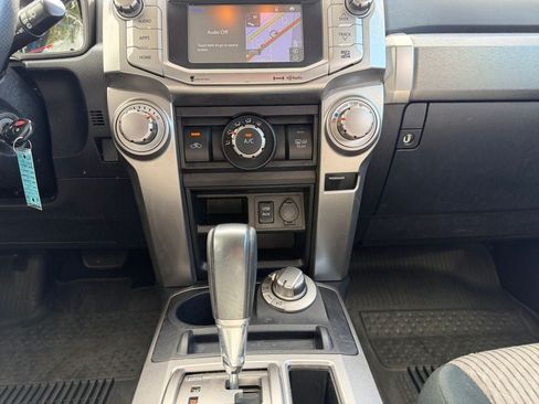 Used 2019 Toyota 4Runner SR5 AWD/4WD image 16