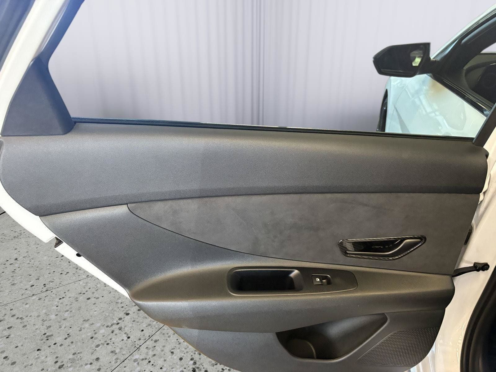 Used 2025 Hyundai Elantra N FWD image 19