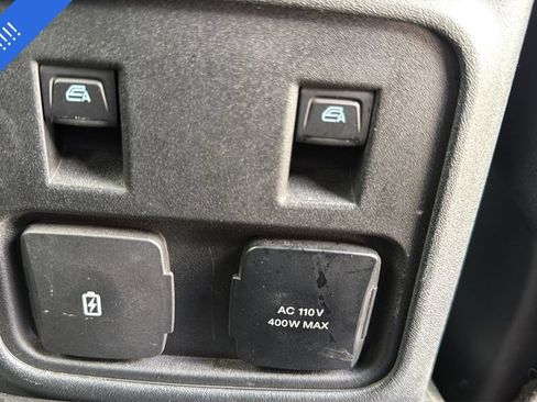 Used 2023 Ford Bronco Wildtrak AWD/4WD image 29