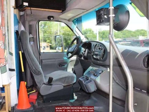Used 2006 Ford E-450 and Econoline 450 RWD image 16