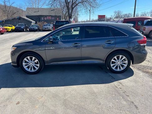 Used 2013 Toyota Venza XLE w/ XLE Premium Pkg AWD/4WD image 1