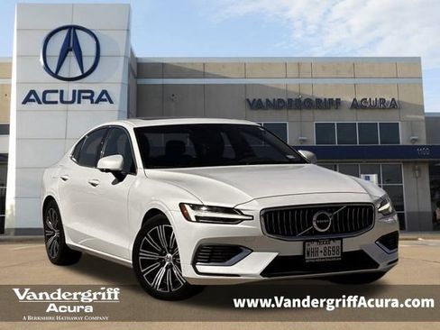 Used 2021 Volvo S60 T8 Inscription image 1