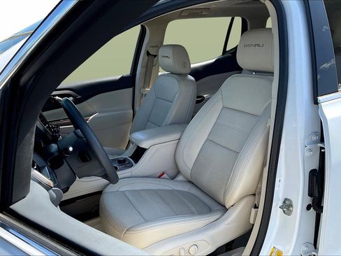 Used 2023 GMC Acadia Denali w/ Denali Ultimate Package image 25