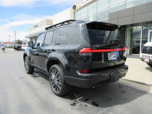 Used 2026 Lexus GX 550 w/ Accessory Package (2T) AWD/4WD image 5