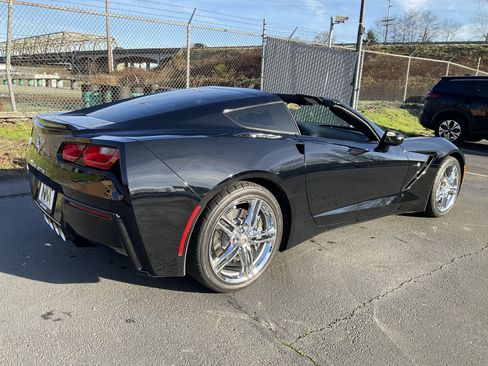 Used 2016 Chevrolet Corvette Stingray Coupe w/ 2LT Preferred Equipment Group RWD image 8