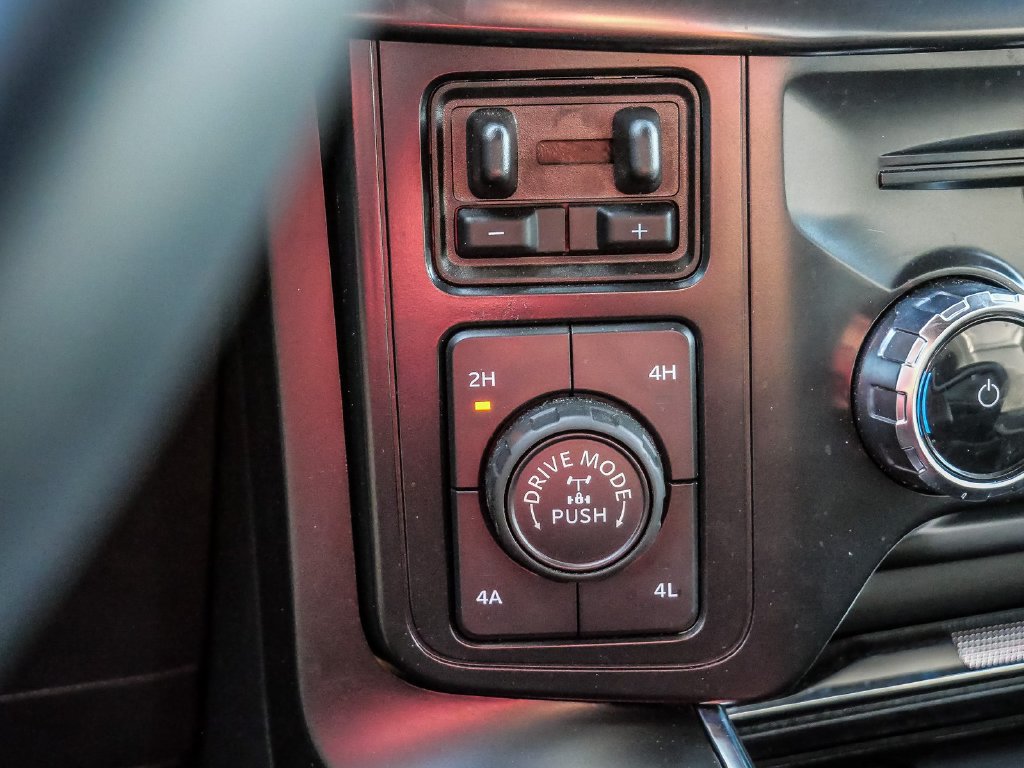 Used 2025 Ford F150 Raptor AWD/4WD image 47
