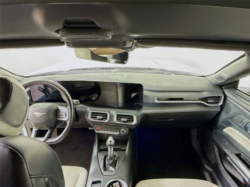 Used 2024 Ford Mustang Premium image 21