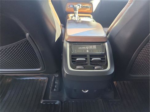 Used 2018 Volvo XC90 T6 Inscription w/ Convenience Package AWD/4WD image 12