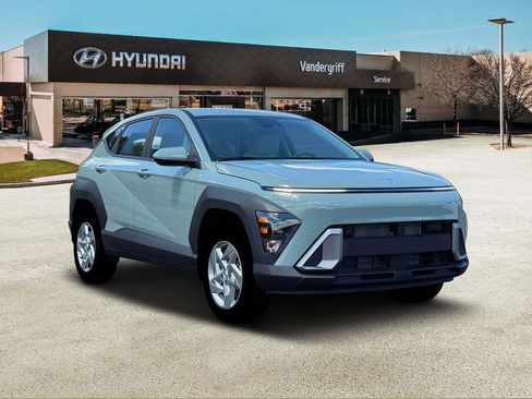 New 2026 Hyundai Kona SE image 11