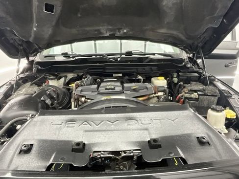 Used 2018 RAM 2500 Laramie w/ Sport Appearance Group image 28