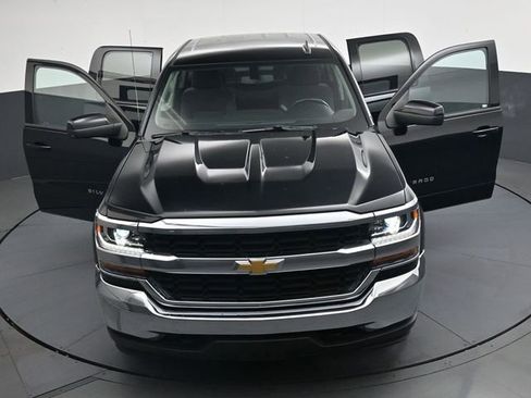 Used 2019 Chevrolet Silverado 1500 LT AWD/4WD image 45