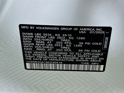 Used 2025 Volkswagen Atlas Cross Sport SE FWD image 12