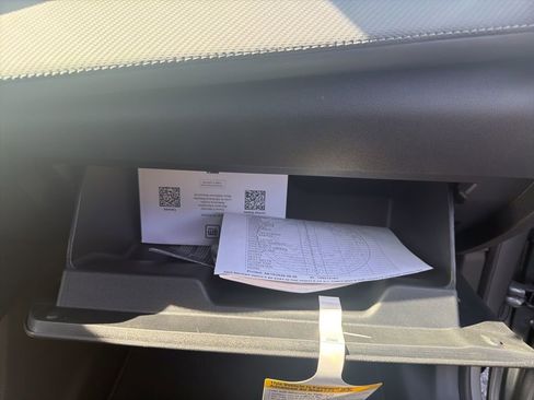 New 2026 Chevrolet Equinox LT AWD/4WD image 43