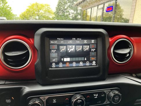 Used 2021 Jeep Wrangler Unlimited Rubicon image 25