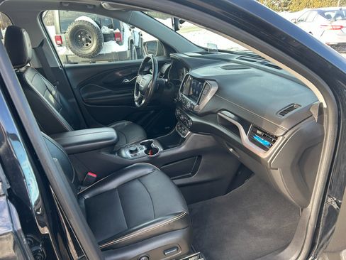 Used 2022 GMC Terrain AT4 w/ Infotainment Package II image 21