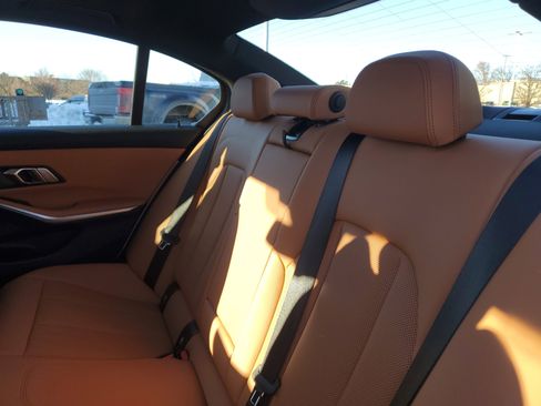 Certified 2023 BMW 330i xDrive Sedan w/ Convenience Package image 24