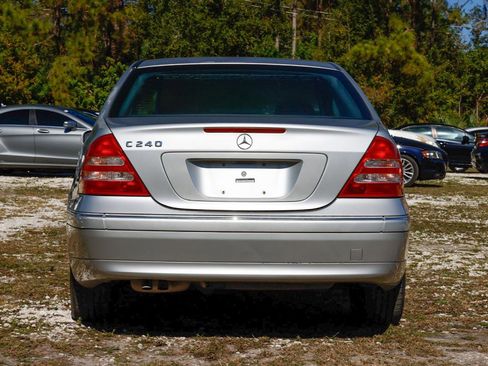 Used 2003 Mercedes-Benz C 240 Sedan image 9