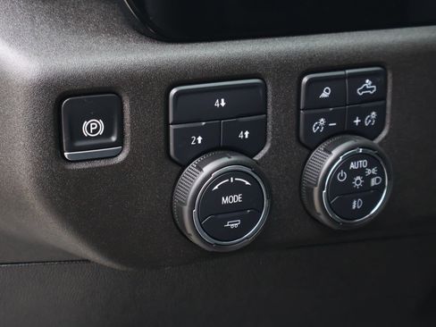 Used 2025 Chevrolet Silverado 2500 LT w/ Trail Boss Package image 22