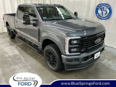 New 2026 Ford F350 Lariat w/ Black Appearance Package