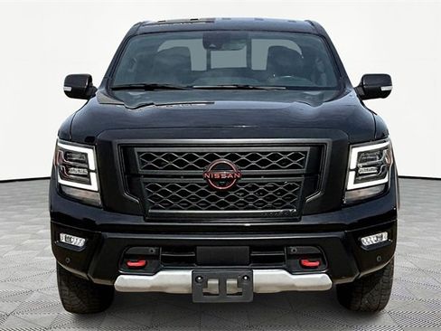 Used 2023 Nissan Titan PRO-4X w/ Pro-4x Convenience Package image 3