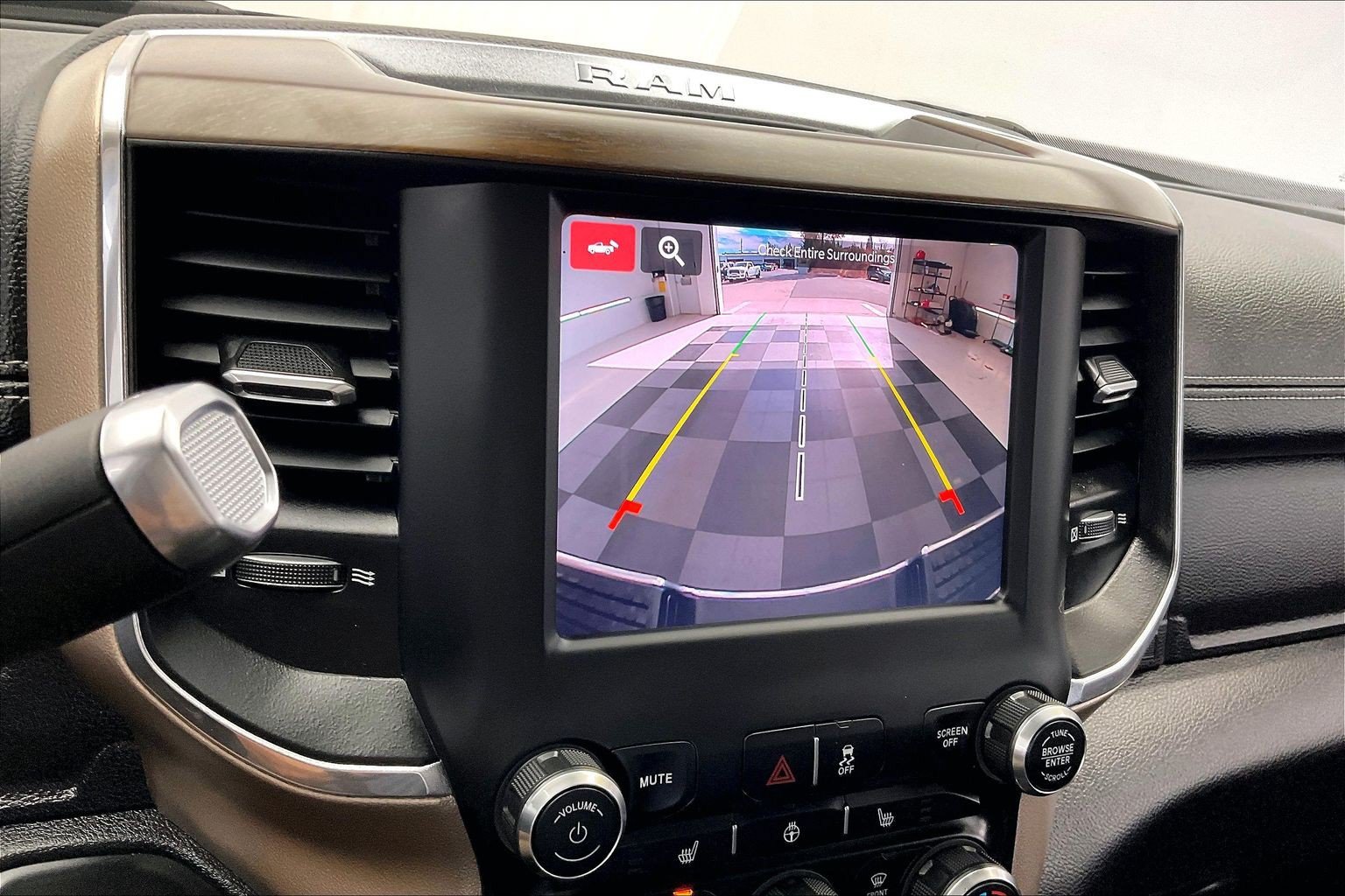 Used 2022 RAM 2500 Laramie AWD/4WD image 23