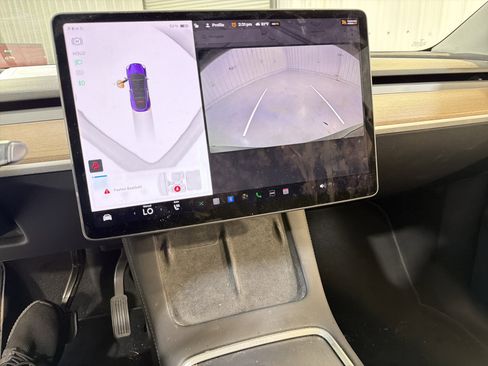 Used 2023 Tesla Model Y Long Range image 19