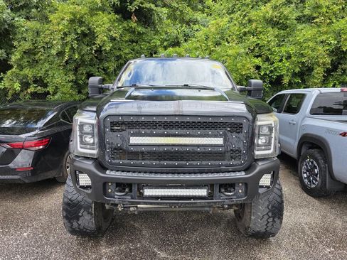 Used 2012 Ford F250 King Ranch w/ King Ranch w/Chrome Pkg AWD/4WD image 3