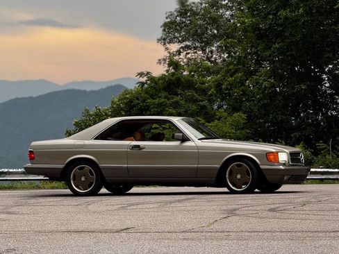 Used 1989 Mercedes-Benz 560 SEC image 3